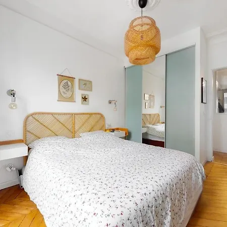 Loft Haussmannien, Montmartre & Sacre Coeur Paříž