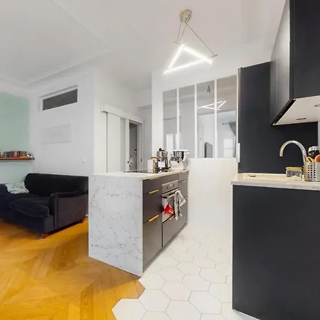 Apartmán Loft Haussmannien, Montmartre & Sacre Coeur Paříž